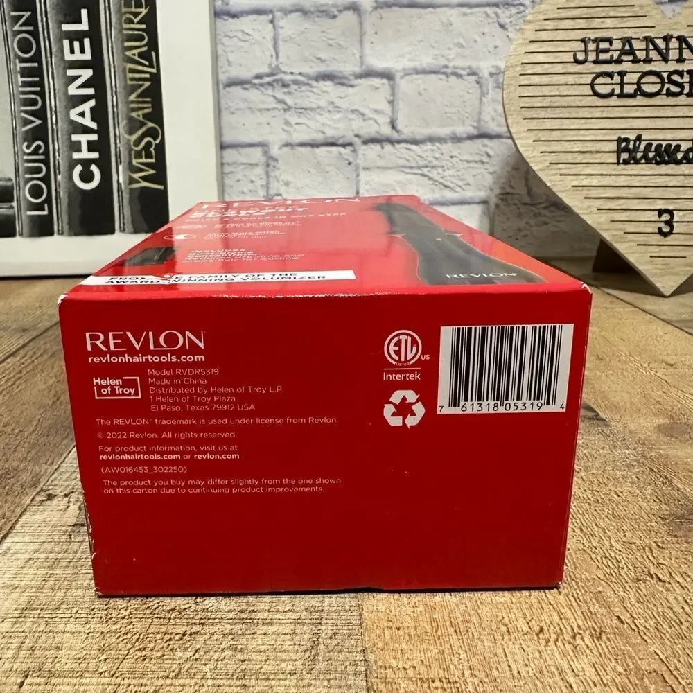 REVLON One-Step Blowout Curls | Dry and Curl in One Step nwt